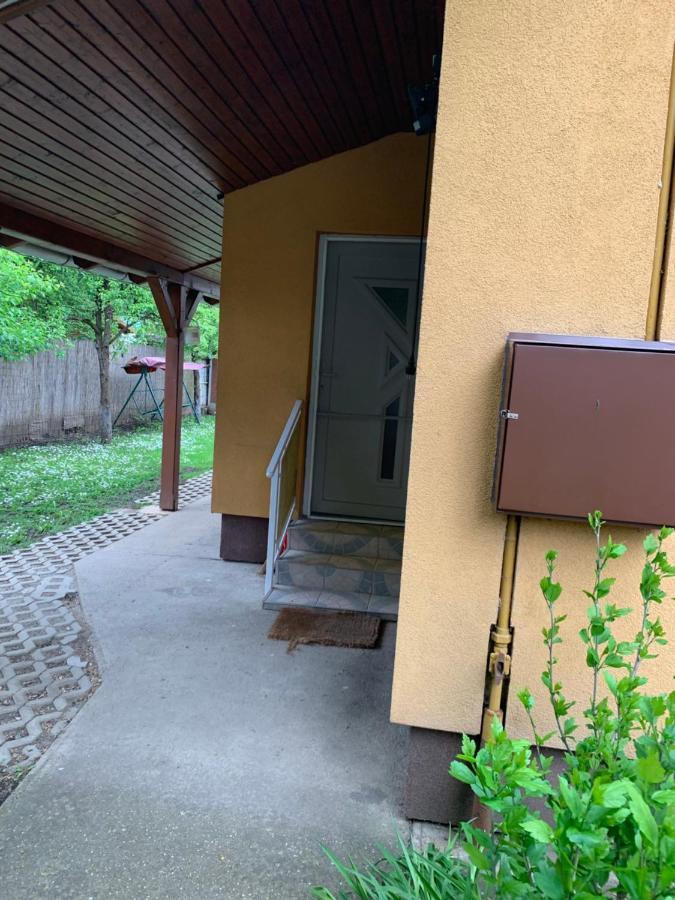 Eoetvoes Vendeghaz Villa Hajduszoboszlo Luaran gambar